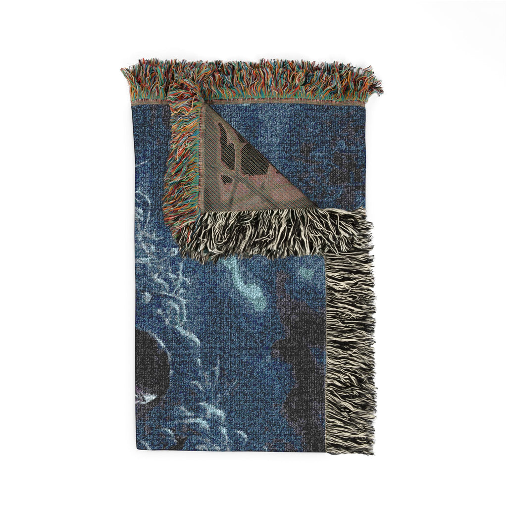Gothic Mirror Woven Blanket — Haunting Phantom Reflection Throw